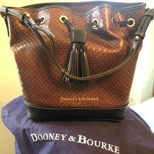 PRISTINE DOONEY & BOURKE Leather Drawstring Bucket!